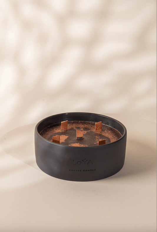 LoYA Coffee Candle with Frankincense oil - 1500g - LoŸA