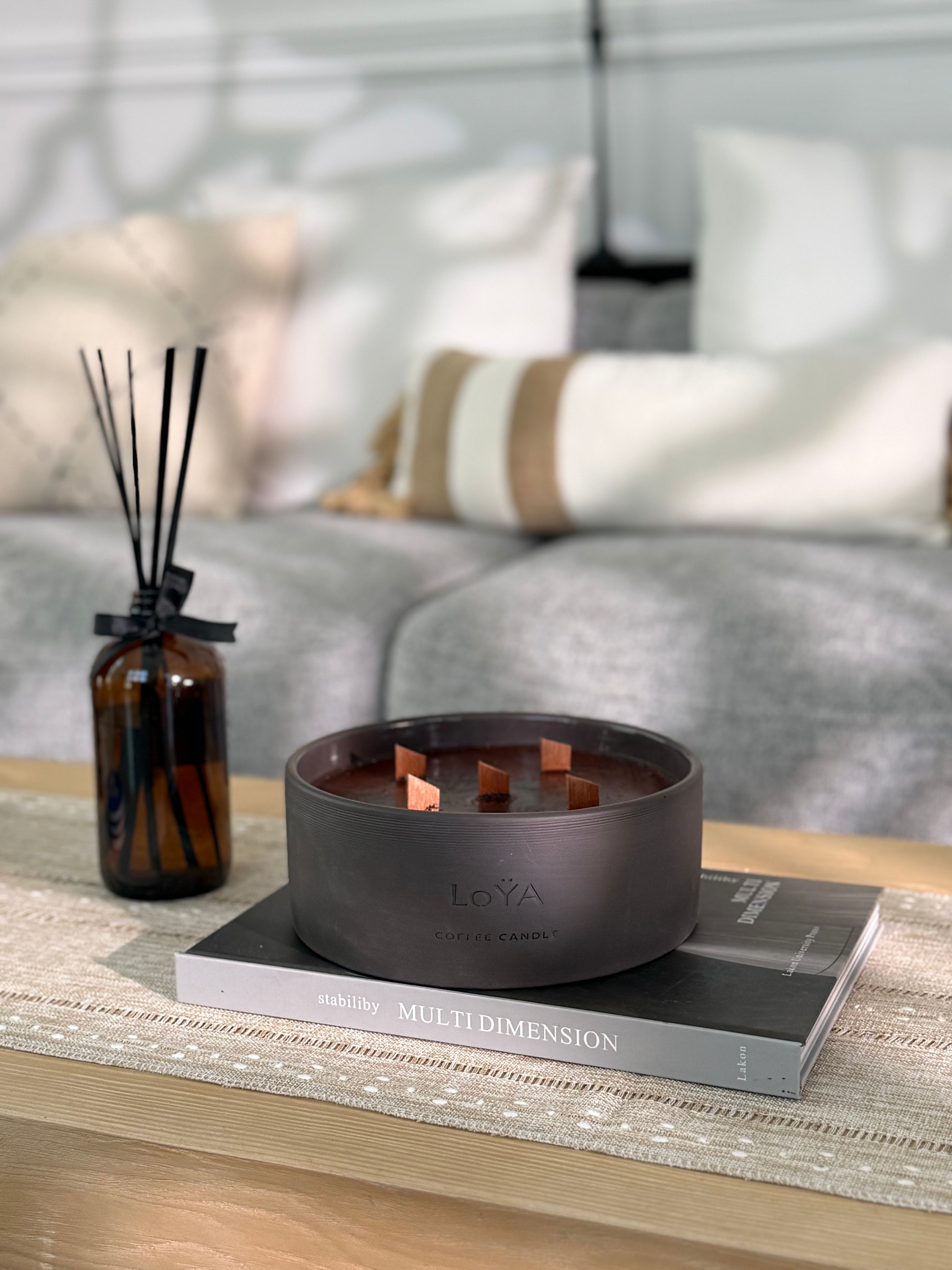 LoYA Coffee Candle with Frankincense oil - 1500g - LoŸA 