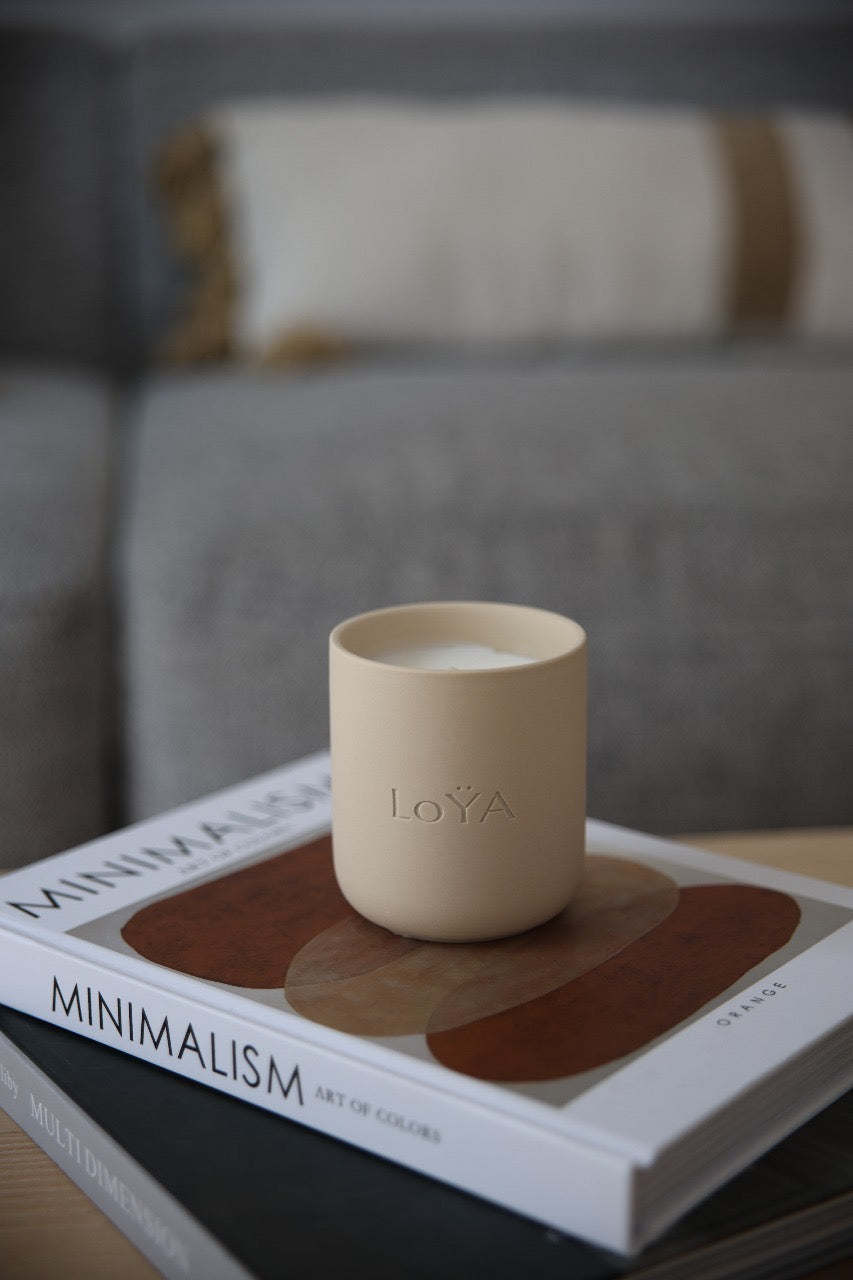 LoYA Zaatar Thyme – Pastel Nude Jar, Warm Olive Wax