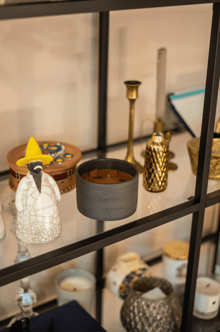 LoYA Coffee Candle with Frankincense oil - 450g - LoŸA 